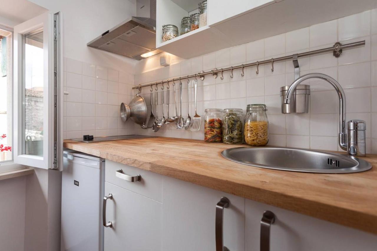 Vintage Apartment Rovinj Old Town Екстериор снимка